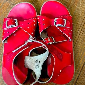 Saltwater Sun Sandals, Sweetheart Footmate Sandals